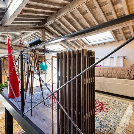 דירה The Urban Loft By Mmega *